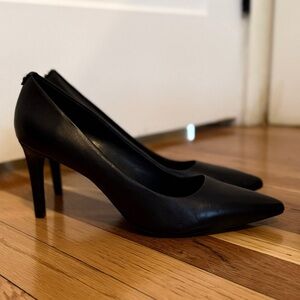 Michael Kors - Size 9 - Elegant Pointed Toe Black Women's Heels